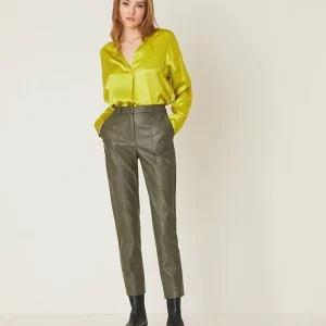 PANTALONI MANILA GRACE IN SIMILPELLE VERDE MILITARE
